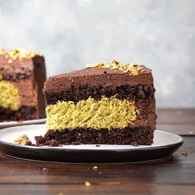 Dubai chocolate cake.