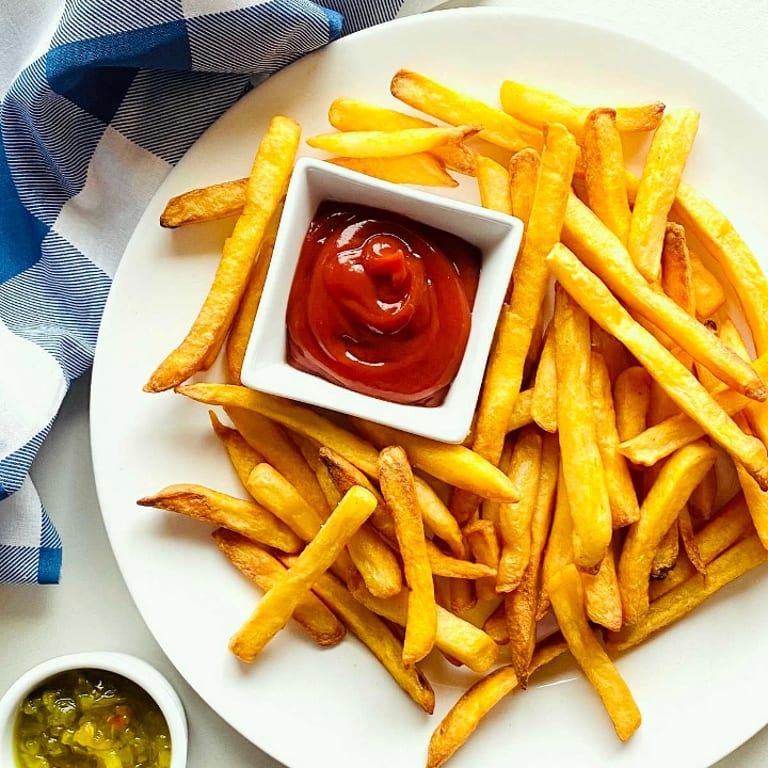 Delicious Fries: A Mediterranean Twist