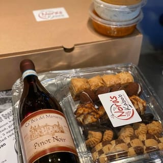 5 People Family Deluxe Style